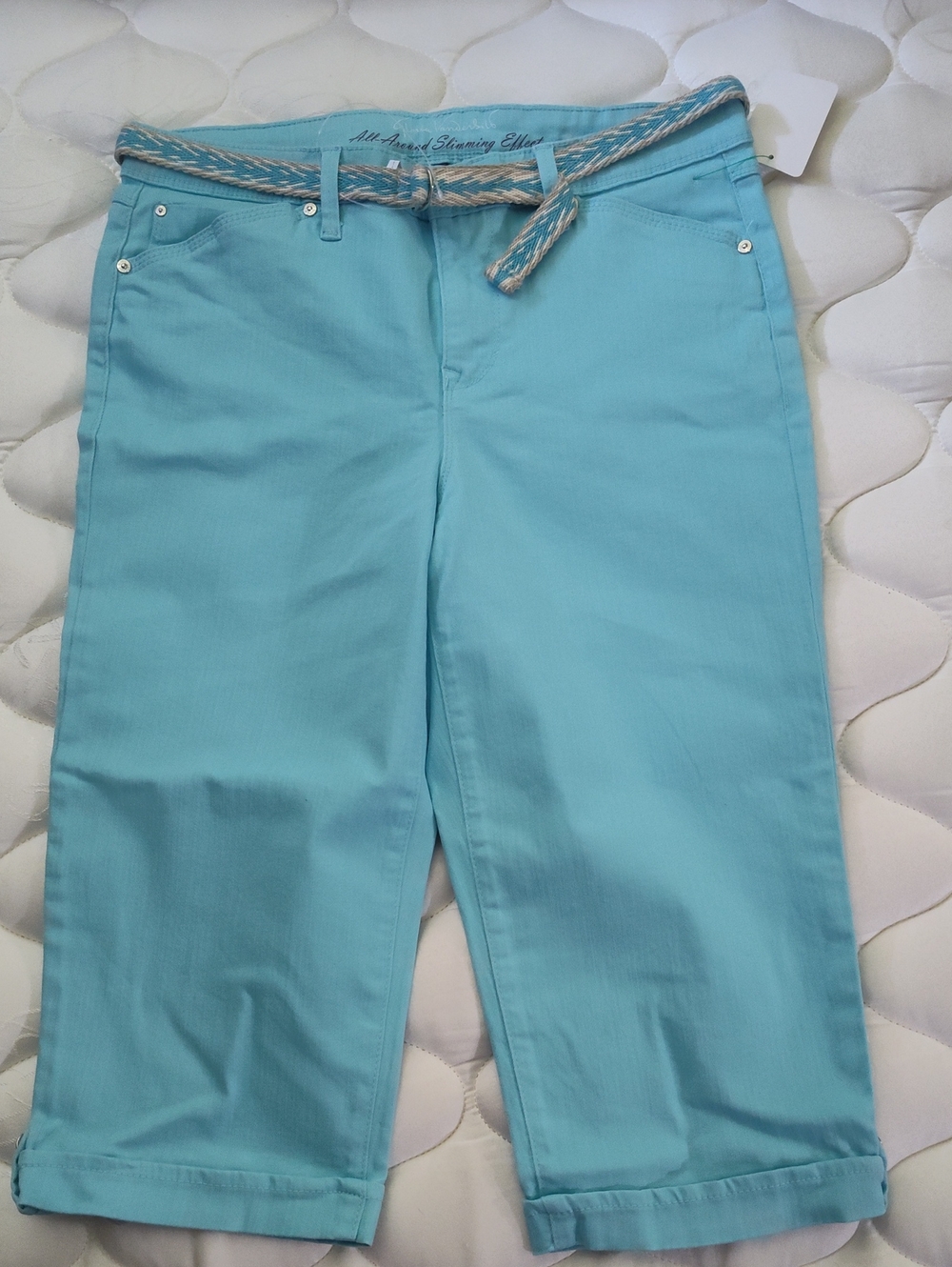 Gloria Vanderbilt Turquoise Cropped Pants with Braided Belt